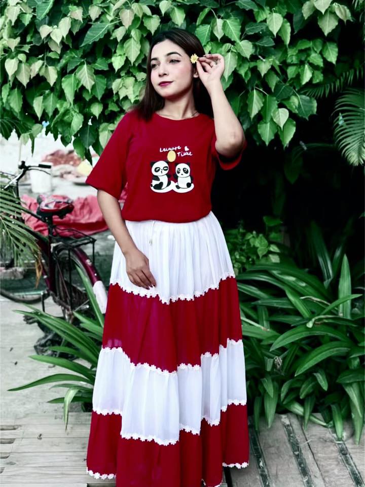 Stylish Skirt and T-Shirt Set